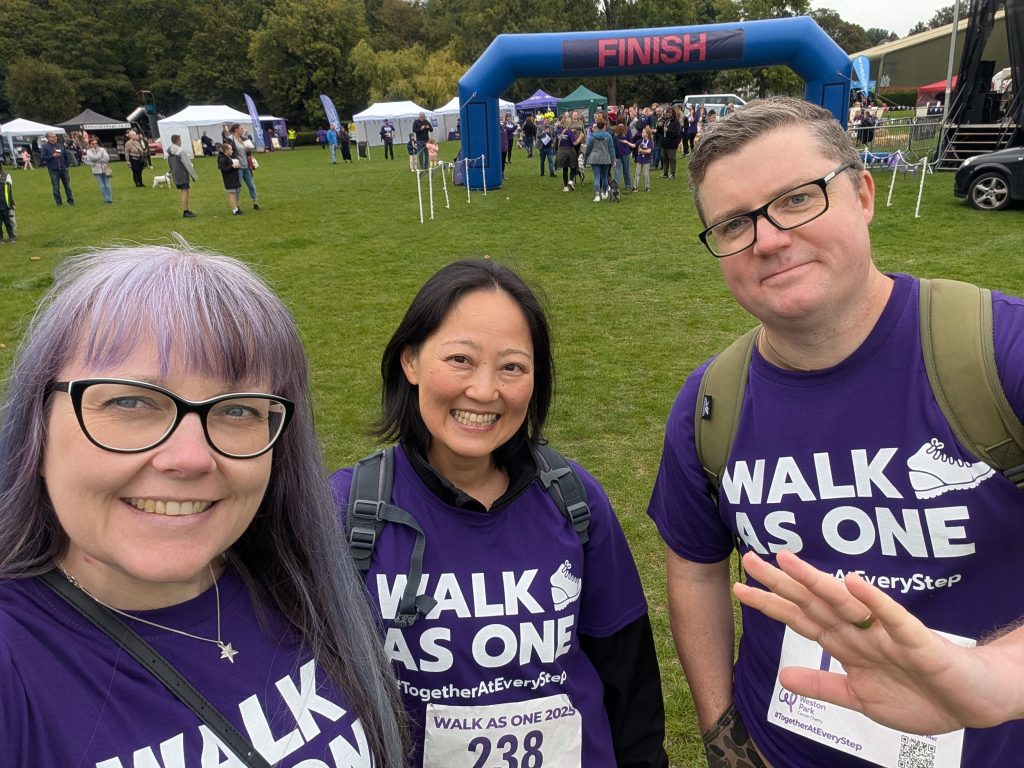 3 colleagues ready to set off